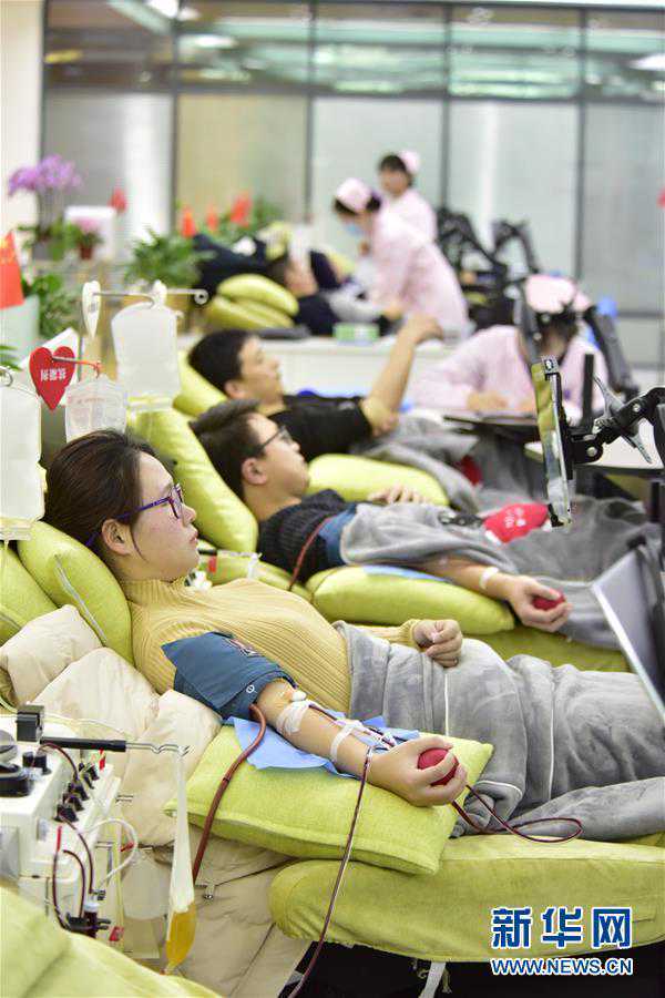 间充质干细胞治疗脊髓损伤：细胞治疗及联合新药和生物材料